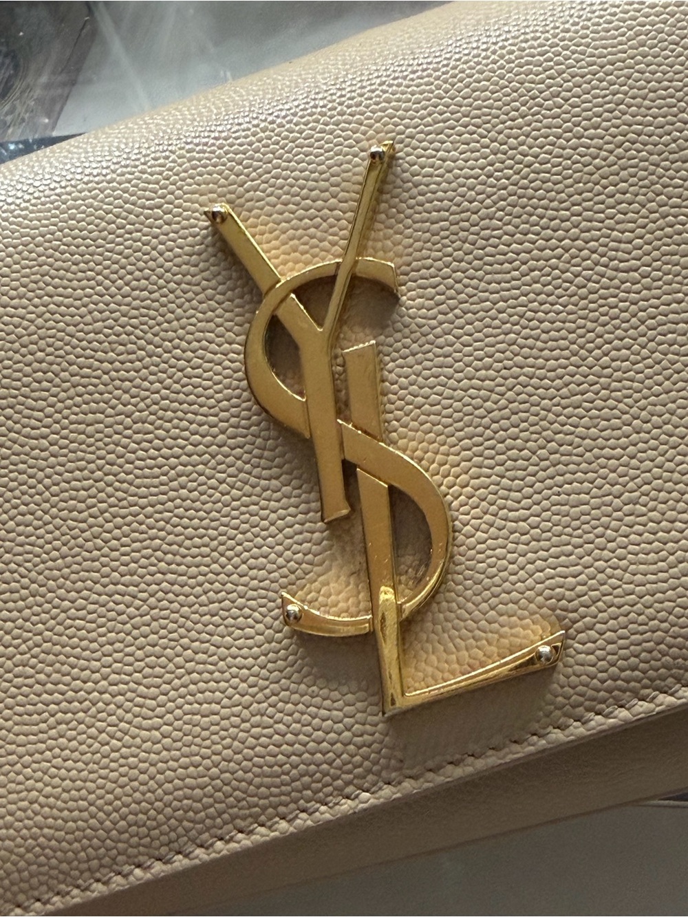 Saint Laurent Cream Leather Shoulder Bag with Gold Chain and YSL Logo - Picture 5 of 13